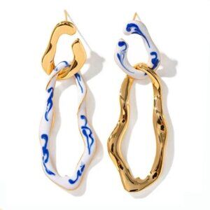 Vintage style drop earrings A1068